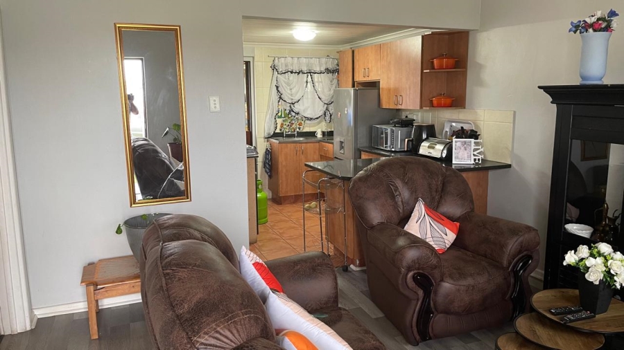 2 Bedroom Property for Sale in Forest Hill Eastern Cape
